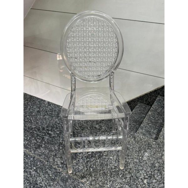 Crystal Oval Banquet Chair