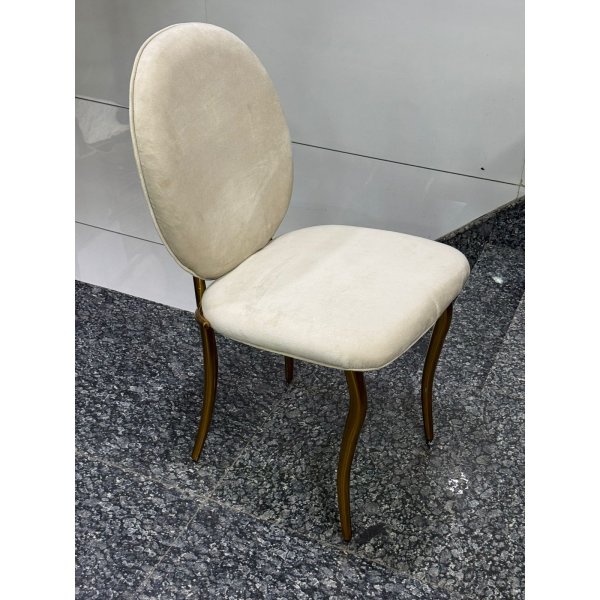 Elite Oval Banquet Chair with Cushion Back