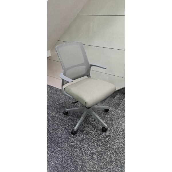 Urban Air Seat Mesh Office Chair